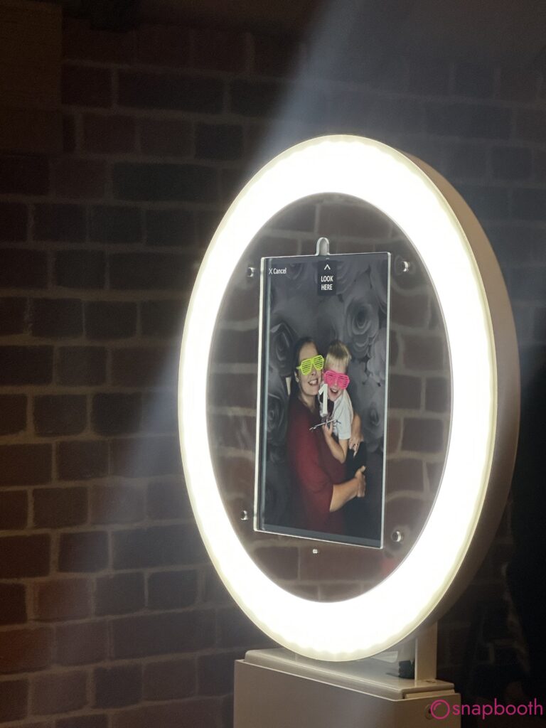 Selfie Pod bringing fun to a Watlington wedding reception