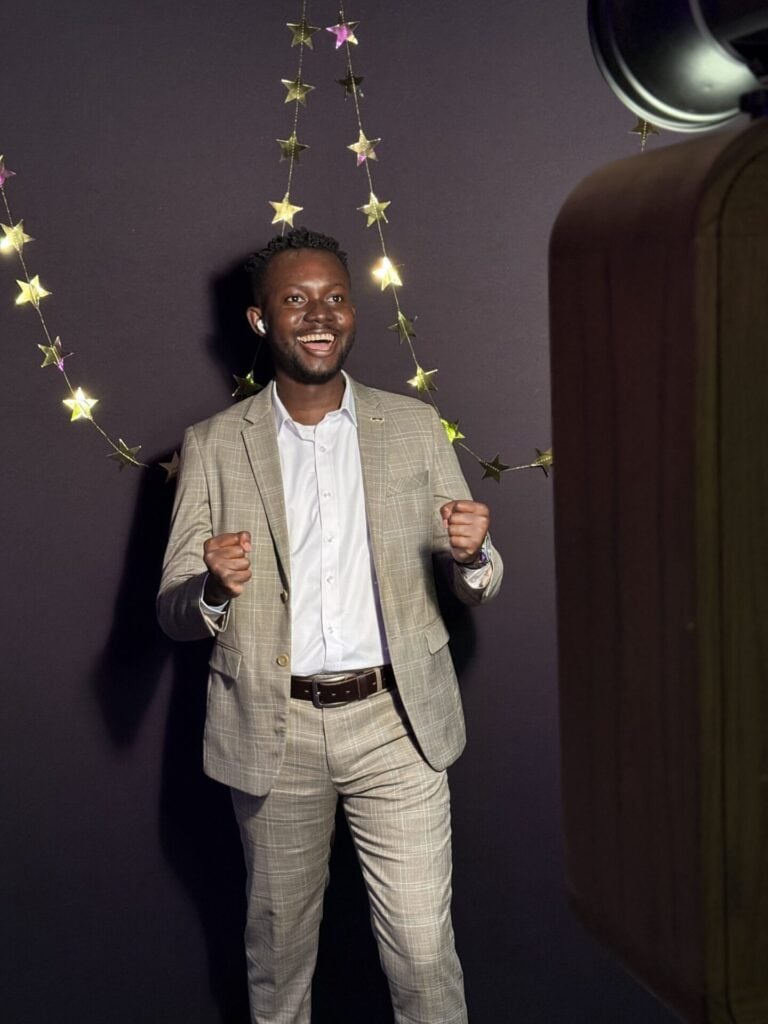 capturing joy with this retro pod photo booth hire